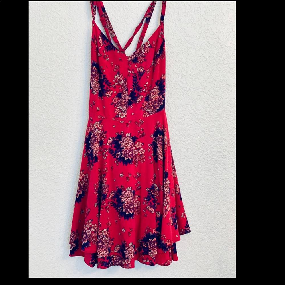 This dress is in great condition. Only worn a few times. Size 0